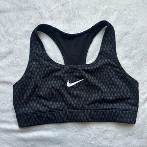Nike Women's Black and Gray Patterned Sports Bra